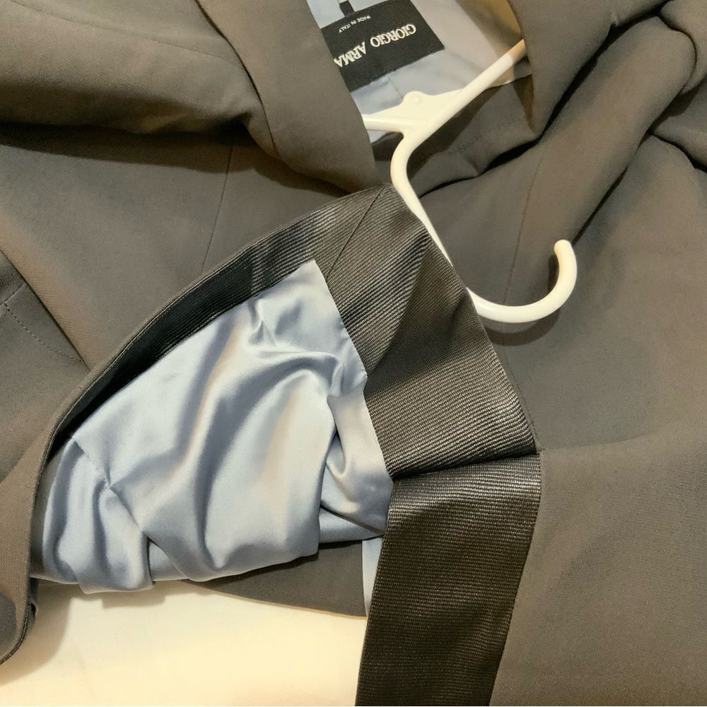 New with tags Giorgio Armani Blazer women Size 50 made in Italy $1850 - Picture 5 of 13